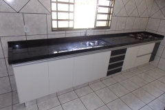 pia-com-cooktop-preto-e-branco5