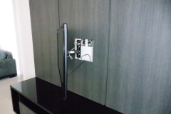 Rack-preto-lacca-com-painel-Norus7